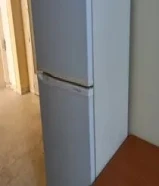 يوجد ثلاجا للبيع اثلاجا نظيفة جدا