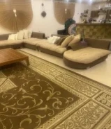طقم صاله 13متر على شكل Lبحاله جيده مع طاولة صاله كبيره وزوليه كبيره