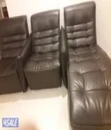 مطارح جلد لون بنى