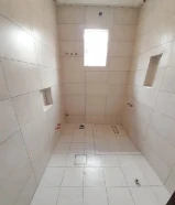 معلم تركيب وتكسير سراميك رخام جرانيت باركيه بلاستيك وتركيب المطابخ والحمامات تمديد الصحي وصيانتها