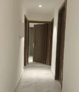 استديو للايجار بميدان حولي قطعة 11 خلف مسرح طارق العلي بجوار مطعم زعترون مدخل ومخرج سهل قرب الخدمات