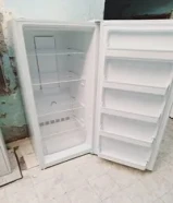 بيع فريزر ونسا الغانم موديل حديث 24قدم بحاله ممتازه جدا مع التوصيل والكفاله